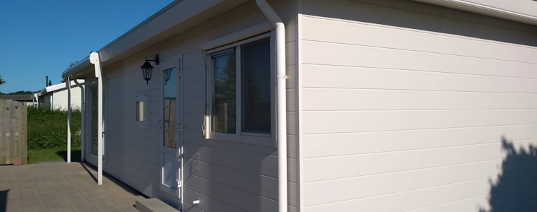Chalet professioneel onderhouden Ook jij kunt gemakkelijk op professionele wijze je chalet onderhouden met de tips op deze pagina.